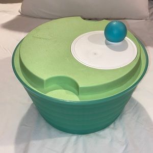 Tupperware 3776B-2 Spin N Save Salad Spinner 4 Piece Blue Green GUC
